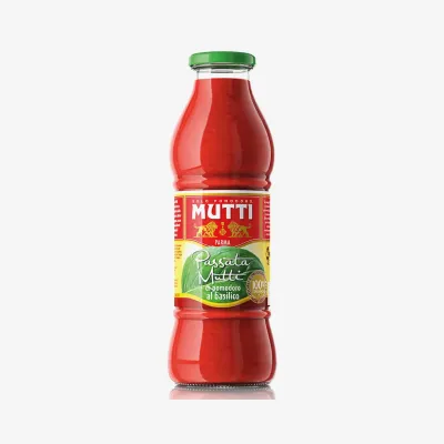 Томаты Mutti протертые с базиликом 700 г
