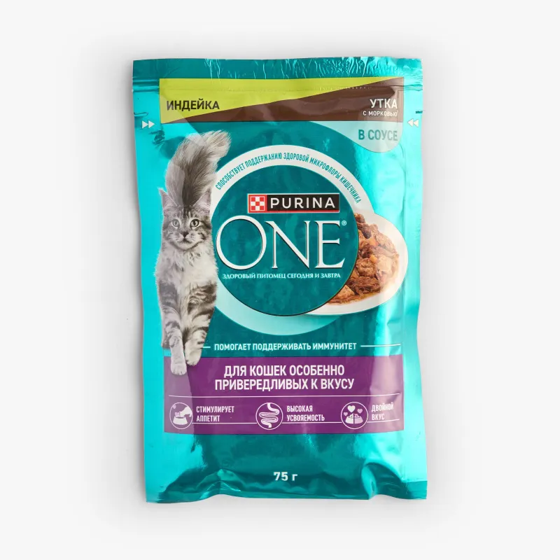 Корм Purina One влажный индейка и утка с морковью для кошек, 75 г