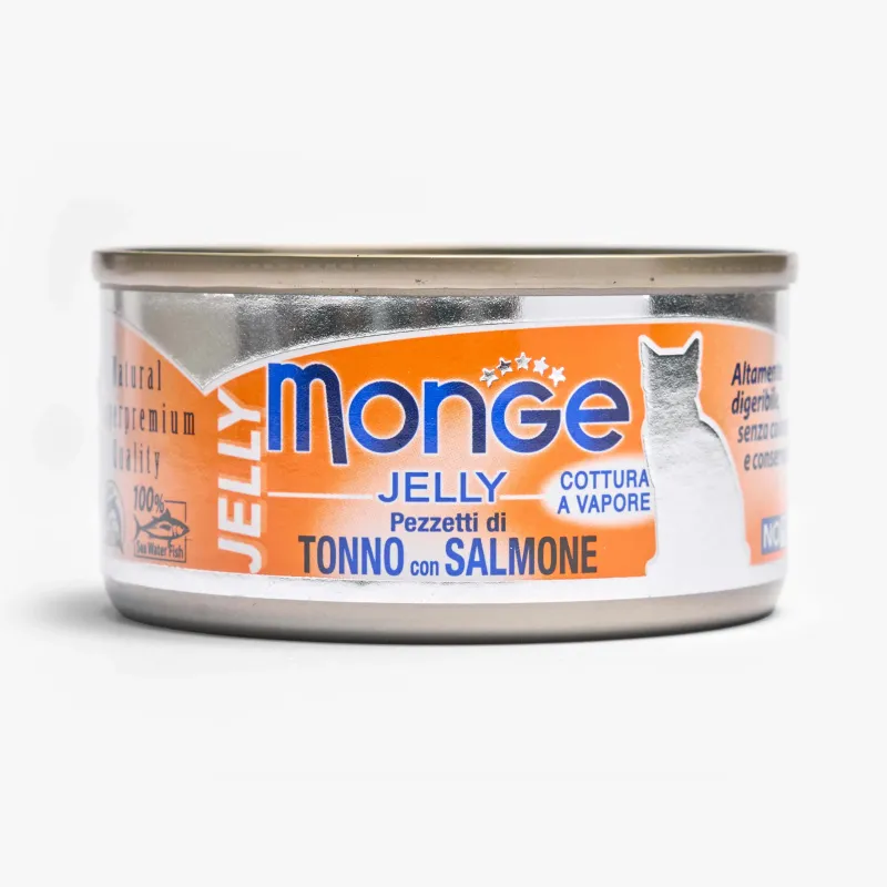 Корм Monge Wet Food влажный для кошек кусочки с желтоперым тунцом и курицей, 80 г
